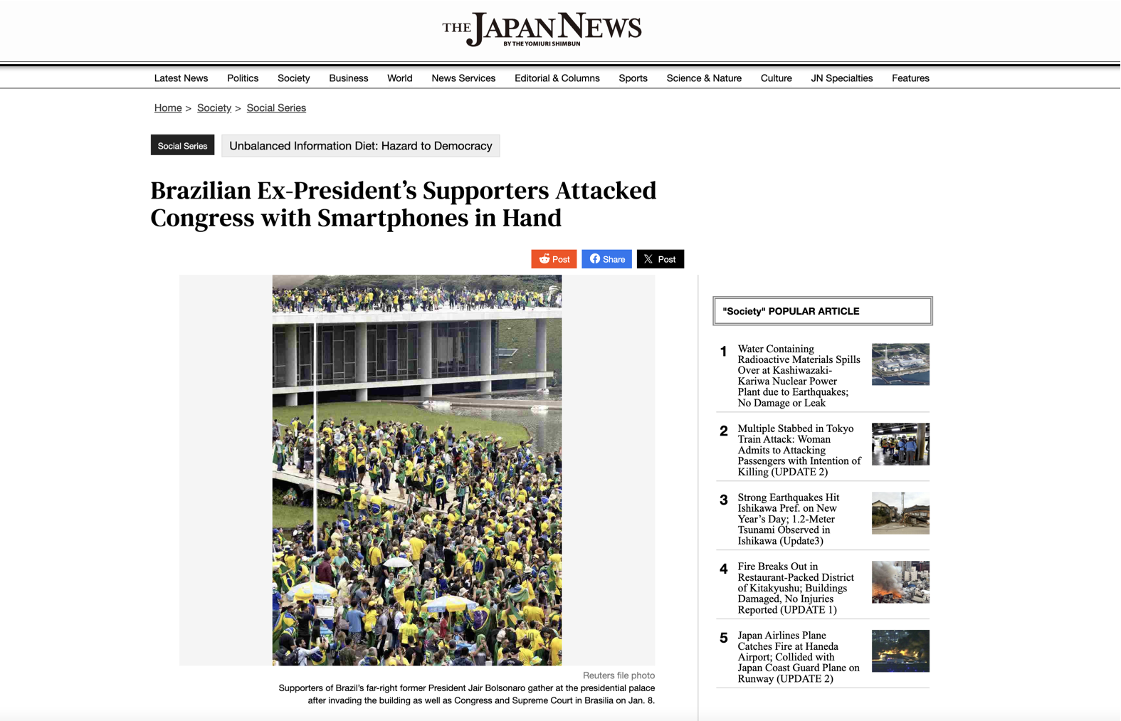 Brazilian Ex-President’s Supporters Attacked Congress with Smartphones in Hand